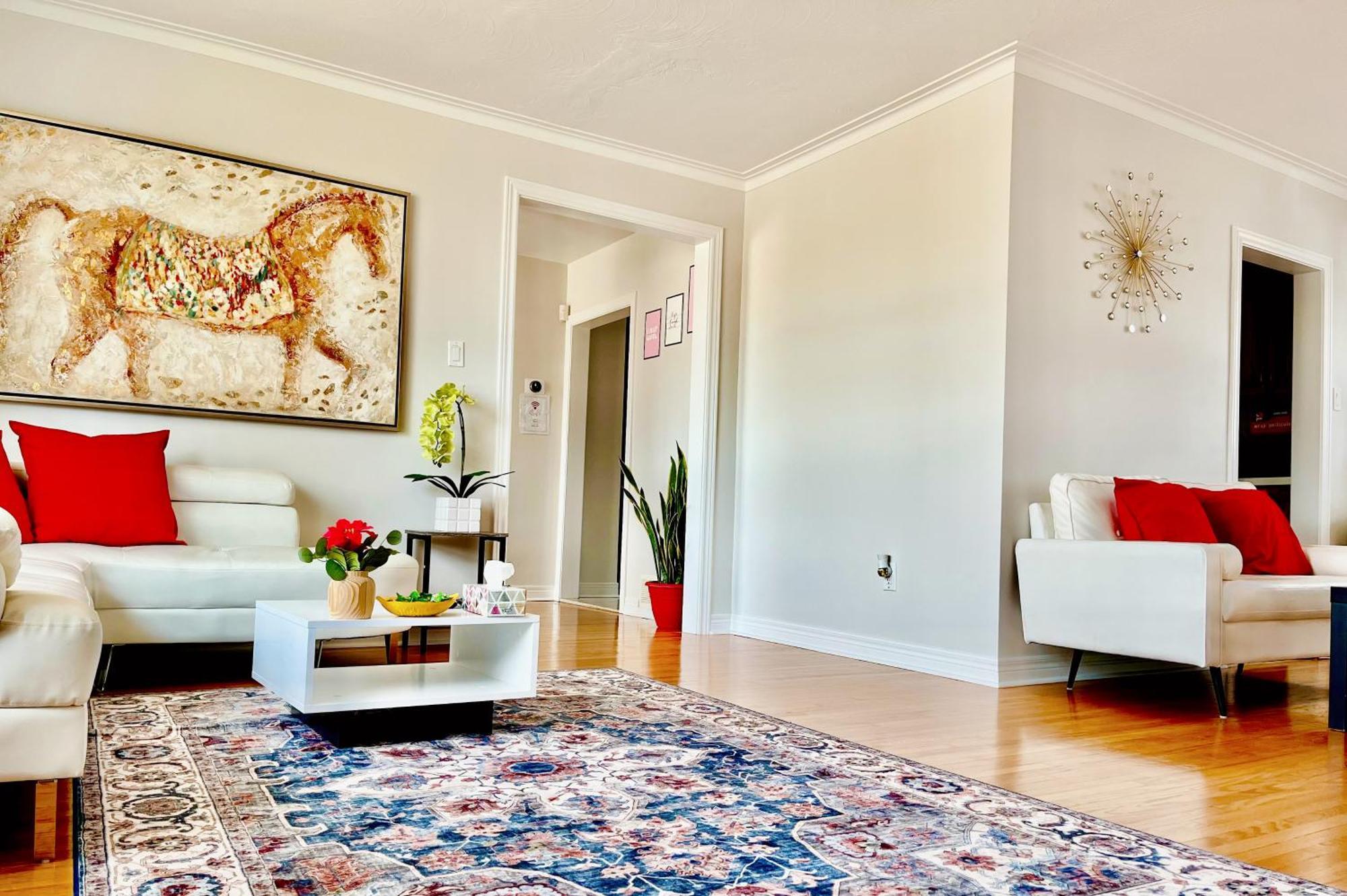 Sunny House - Main Floor, Free Parking, In Toronto Hotel ภายนอก รูปภาพ